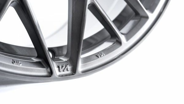 Variant™ Radon Titanium Brushed Face - Image 3